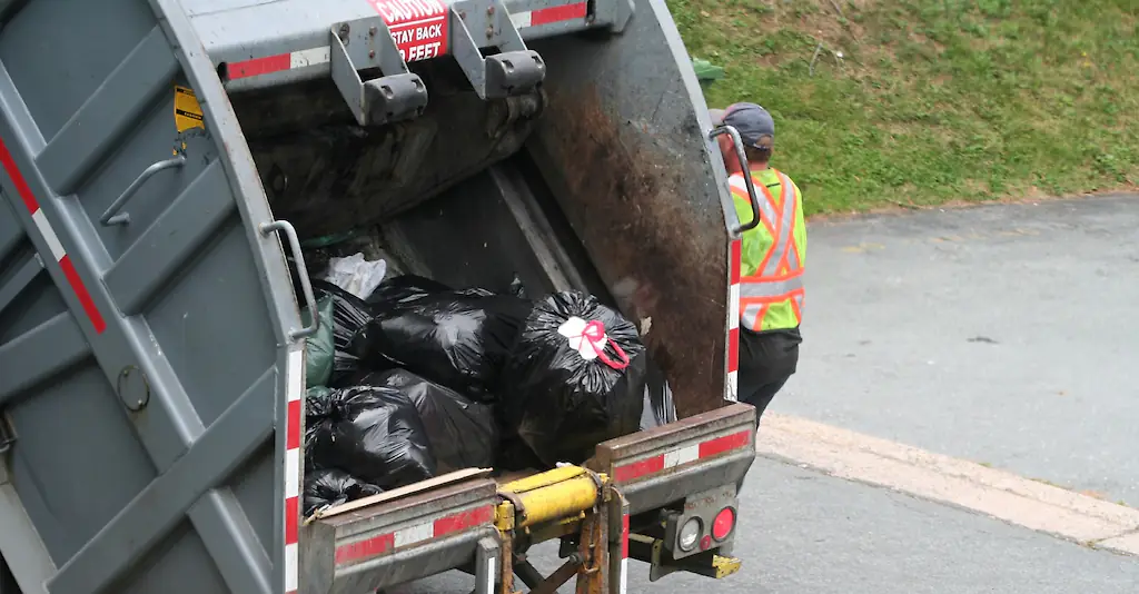 garbage truck