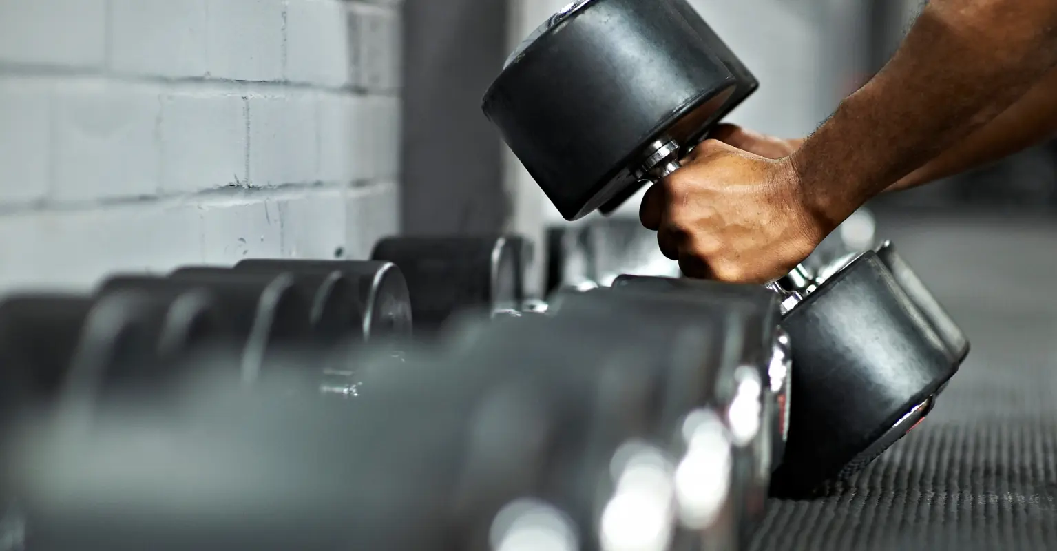 Fitness influencer responds after being shamed for posing in front of 15-year-old son in a bikini