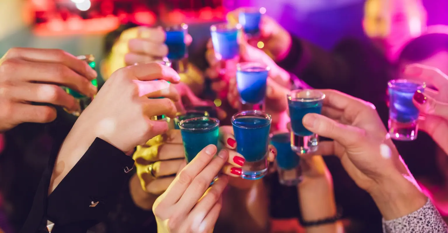 Bartender makes up to $6,000-a-night slapping Spring Breakers