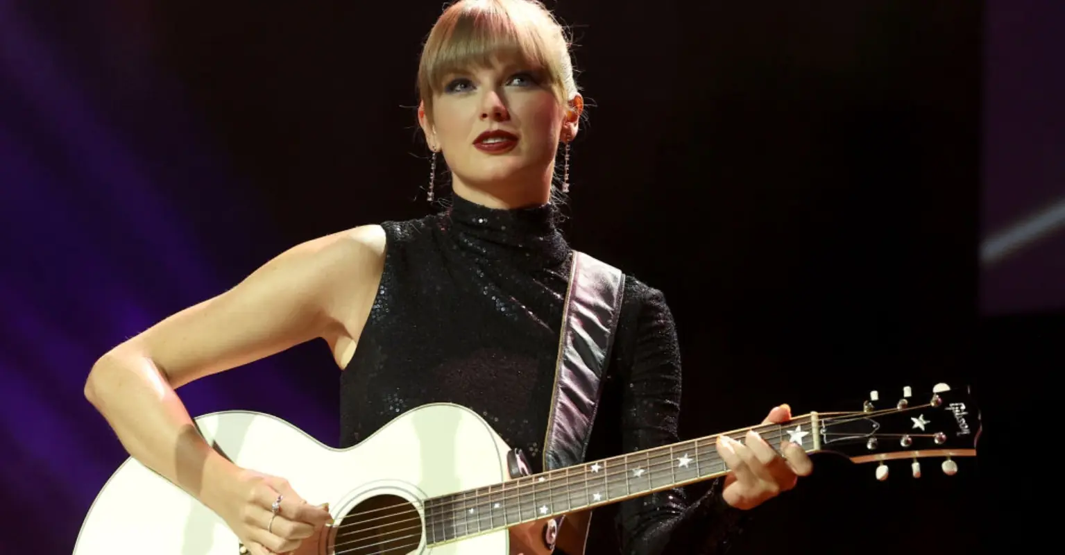 Fans stunned to find out Taylor Swift is related to real-life tortured poet Emily Dickinson