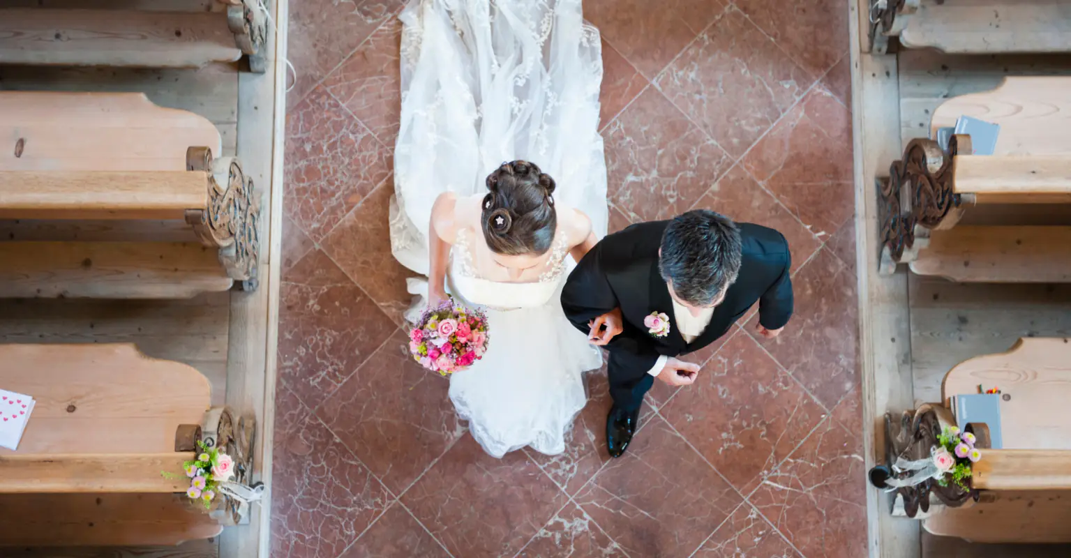 Dad says he's refusing to pay for his daughter's wedding after she forbid him from walking her down the aisle