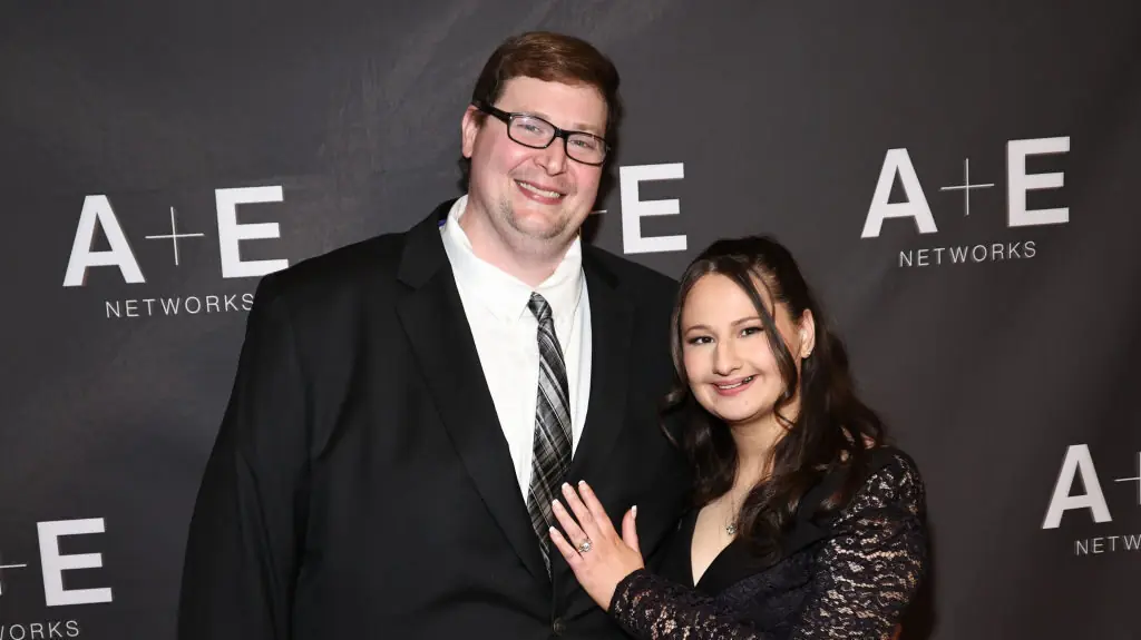 Gypsy Rose files temporary restraining order against estranged husband Ryan Anderson