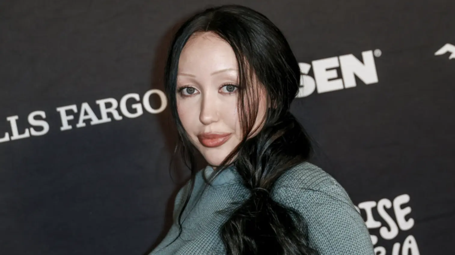 Noah Cyrus appears to respond after she’s called out for liking sister Miley’s ex Liam Hemsworth’s thirst trap