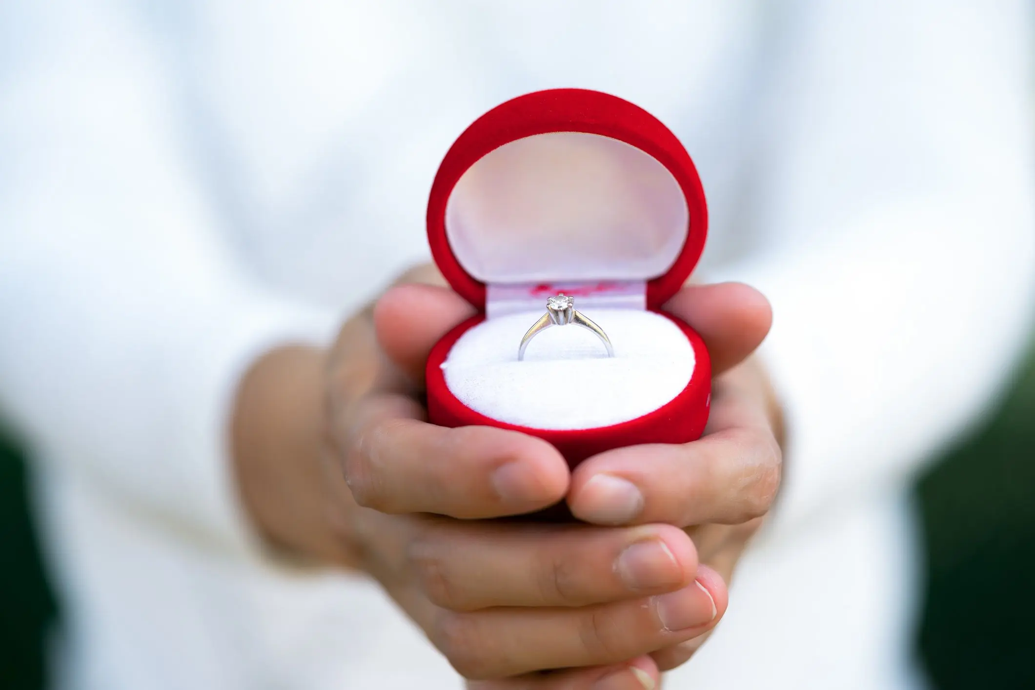 A video of a woman propsing has got the internet talking. Credit: Sukanya sitthikongsak/Getty