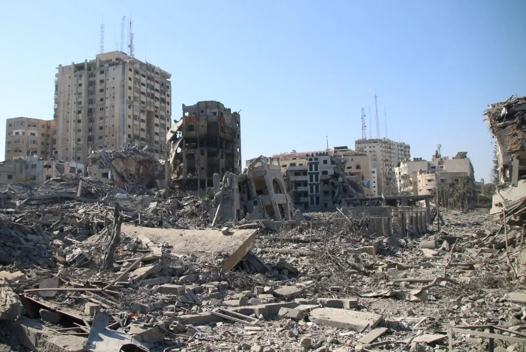 Hamas responds to President Trump's plans to 'take over' Gaza - Article Image 1