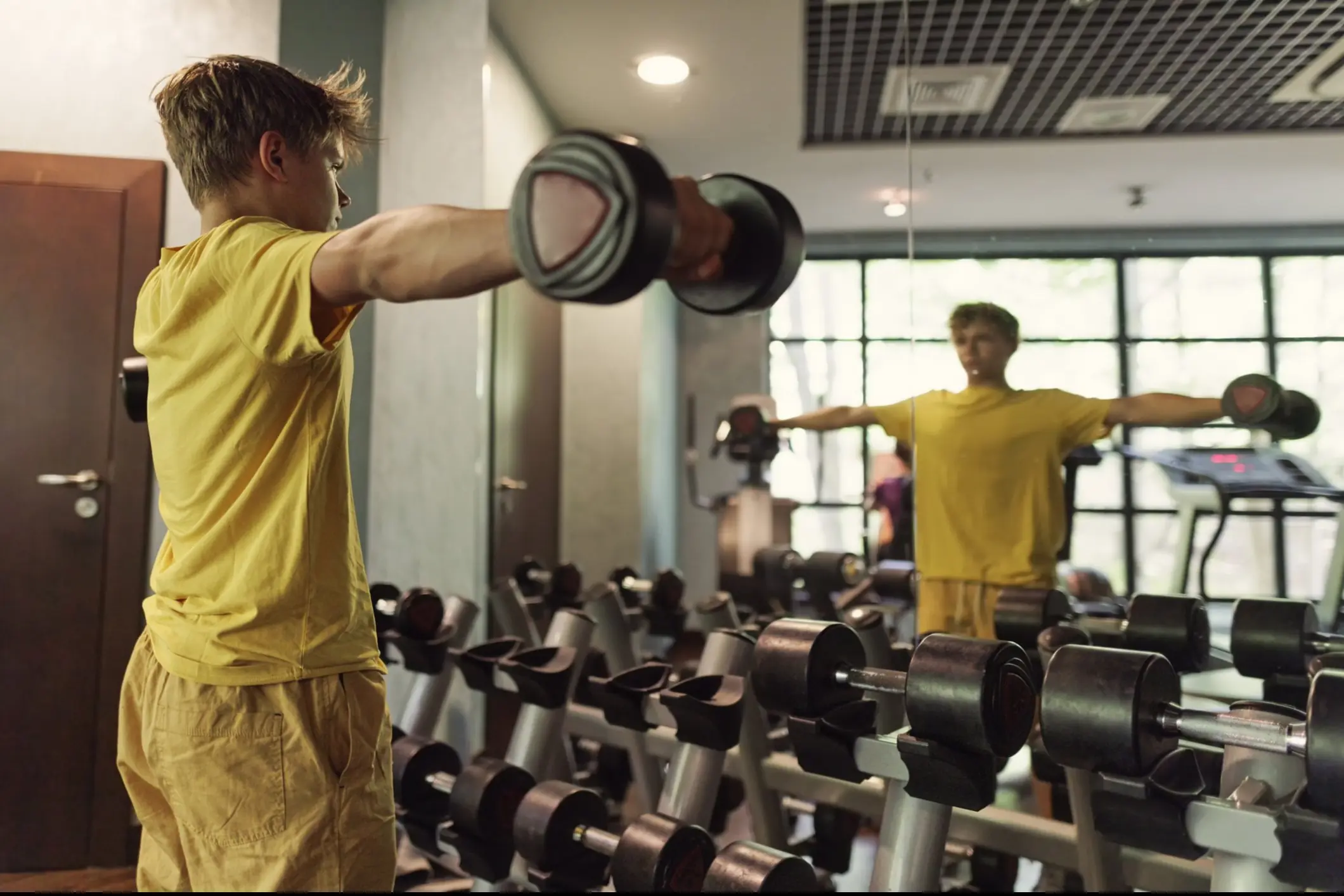 'Bigorexia' is impacting more and more young people. Credit: Imgorthand / Getty (Stock Photo)