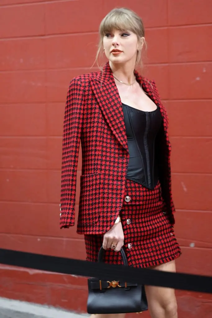 Swift once again highlighted that good manners never go out of style. Credit: Jamie Squire / Getty