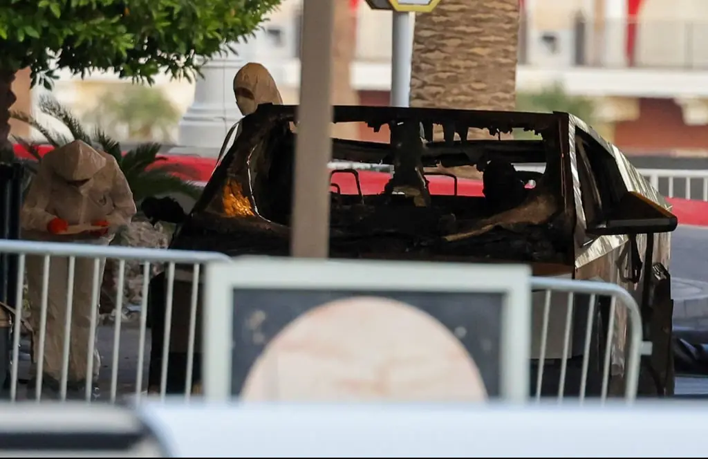 The tesla truck after the explosion.  Credit: Ethan Miller / Getty