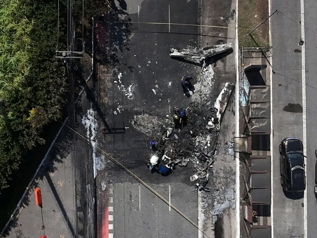 Tributes were paid following the tragedy. Credit: Fabio Vieira/FotoRua/NurPhoto via Getty Images