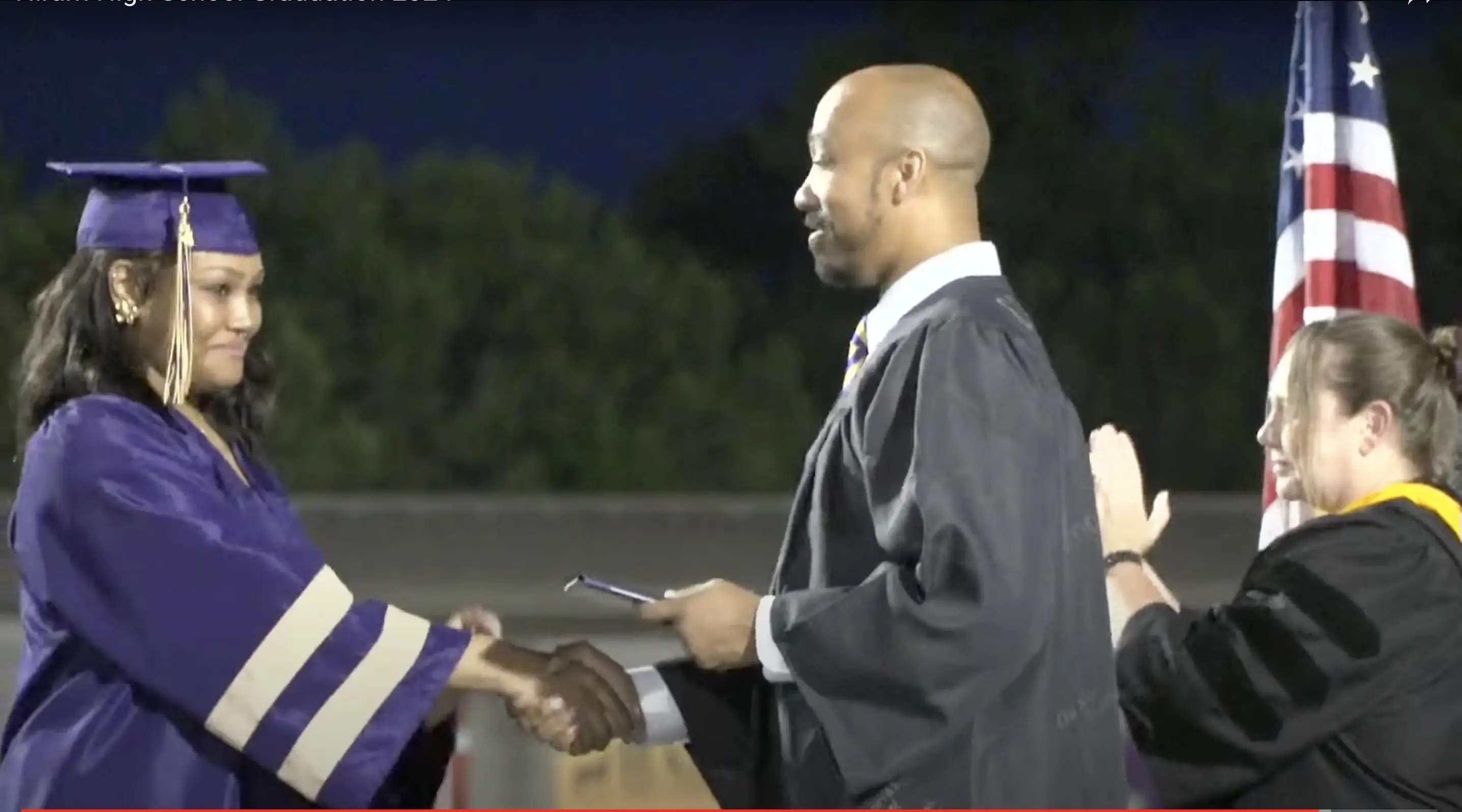 Sienna collapsed during her high school graduation ceremony. Credit: Hiram High School/YouTube