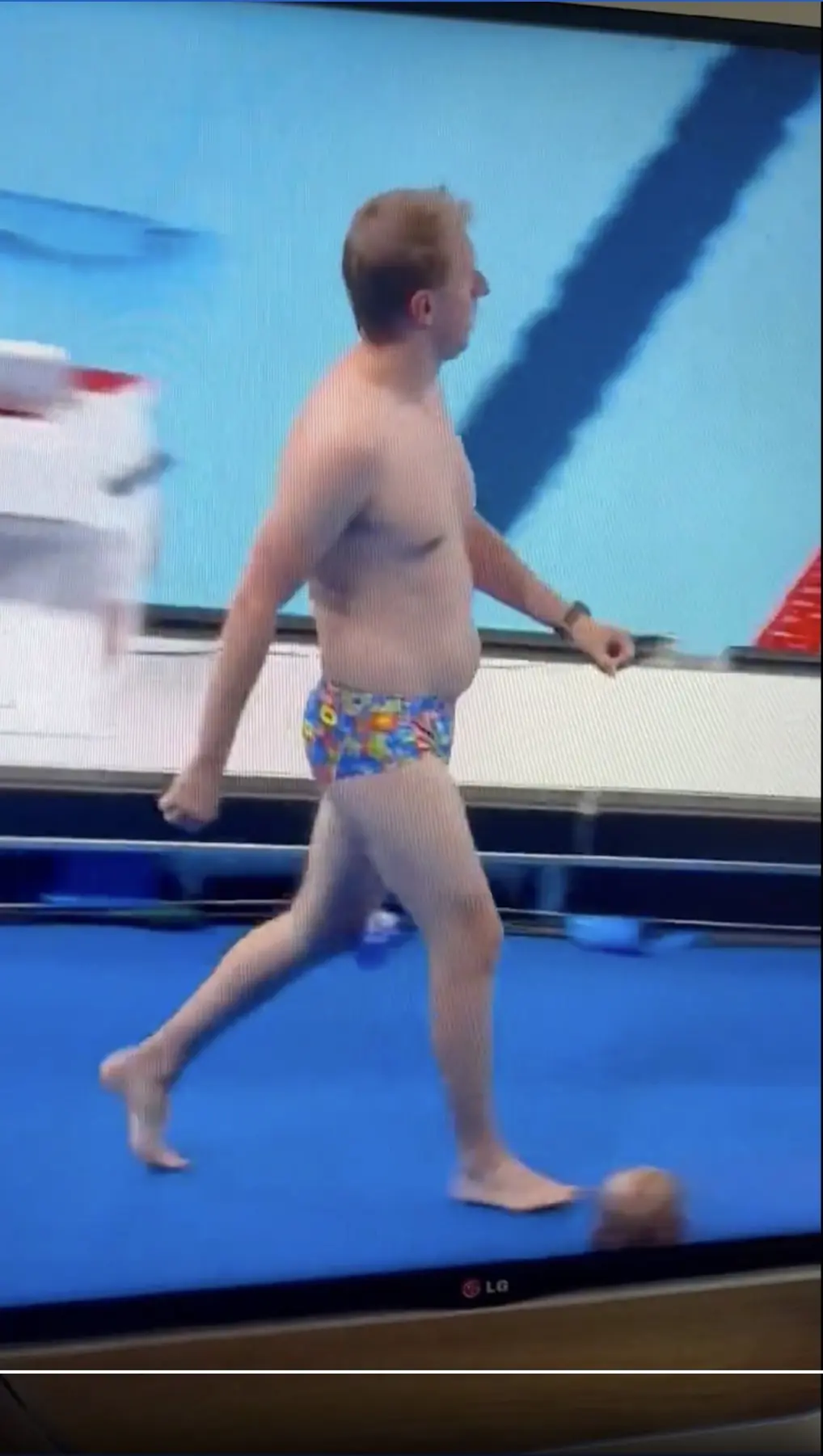 Man with 'dad bod' in brightly-colored Speedos steals the show at Paris Olympics as viewers dub it 'funniest moment' - Article Image 4