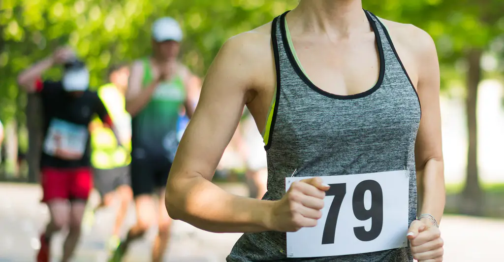 Dad slammed for letting kids loose just as their mom was about to finish a marathon