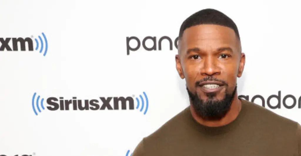 Jamie Foxx reveals what led to his mysterious hospitalization after suffering 'massive headache'