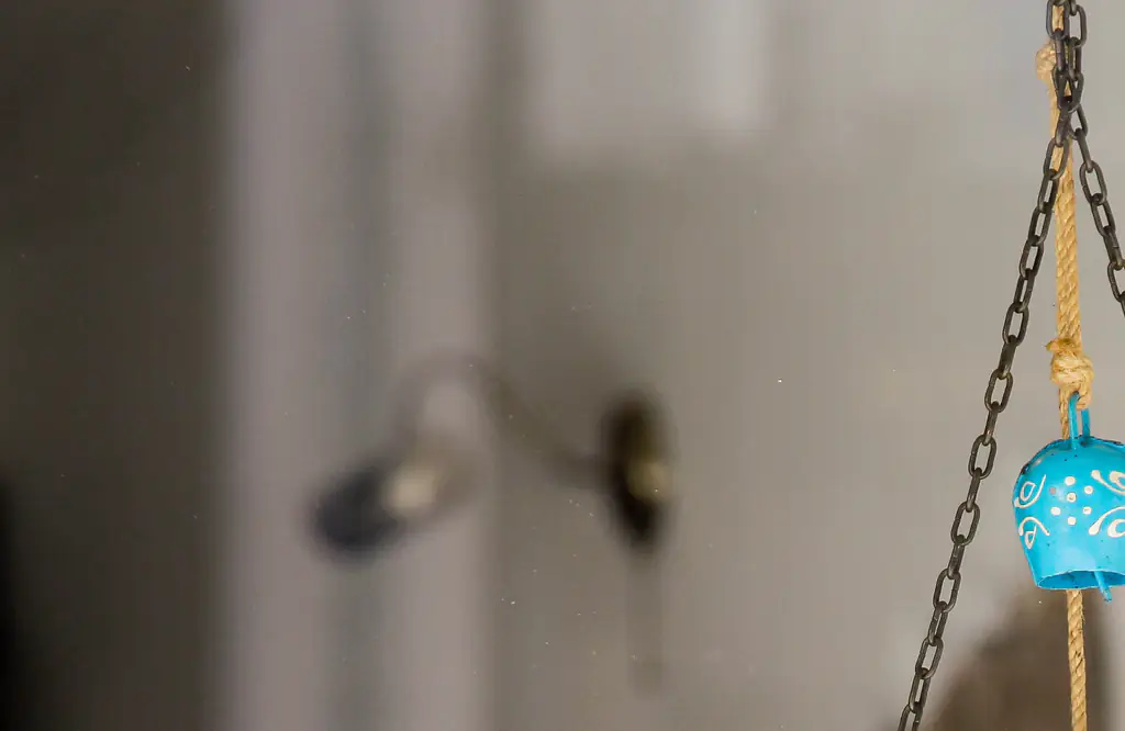 Customer 'loses their appetite' after seeing X-rated sign explaining why sandwich shop was closed