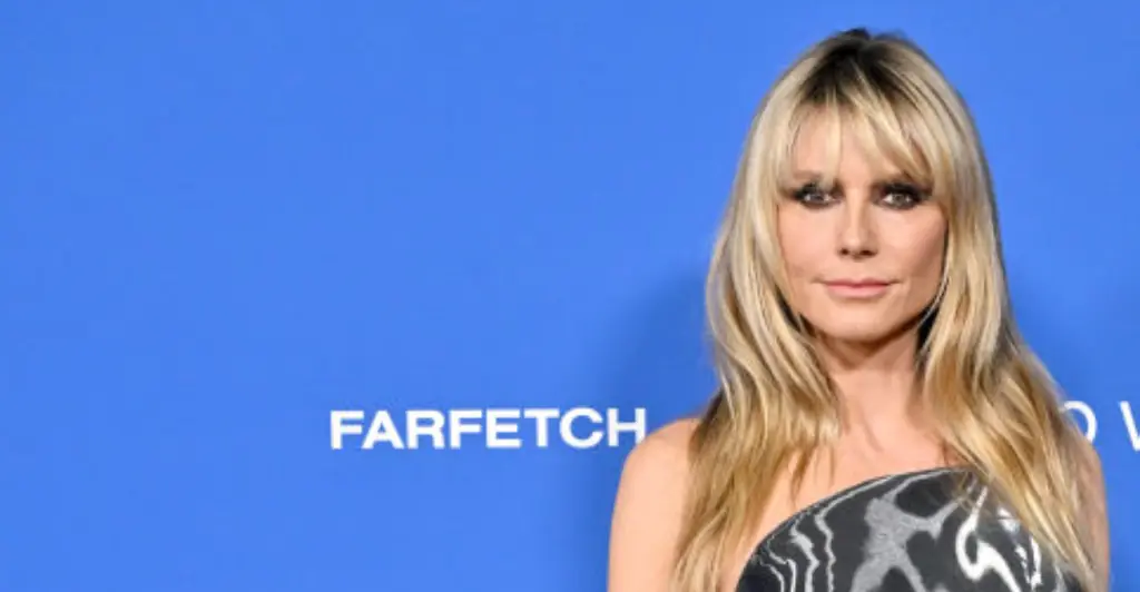 Heidi Klum stuns interviewer after stripping to her bra mid-question