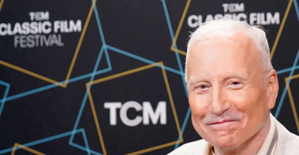 Richard Dreyfuss infuriates live audience as he allegedly goes on sexist, homophobic, and transphobic rant