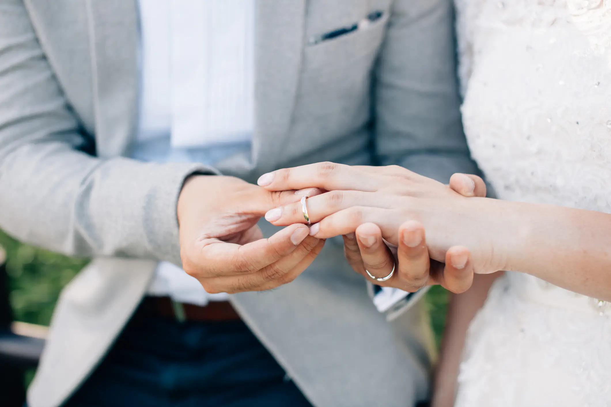 Groom slammed after 'immature' act during '$200,000 wedding' at Lake Como: 'The rage I feel for her'