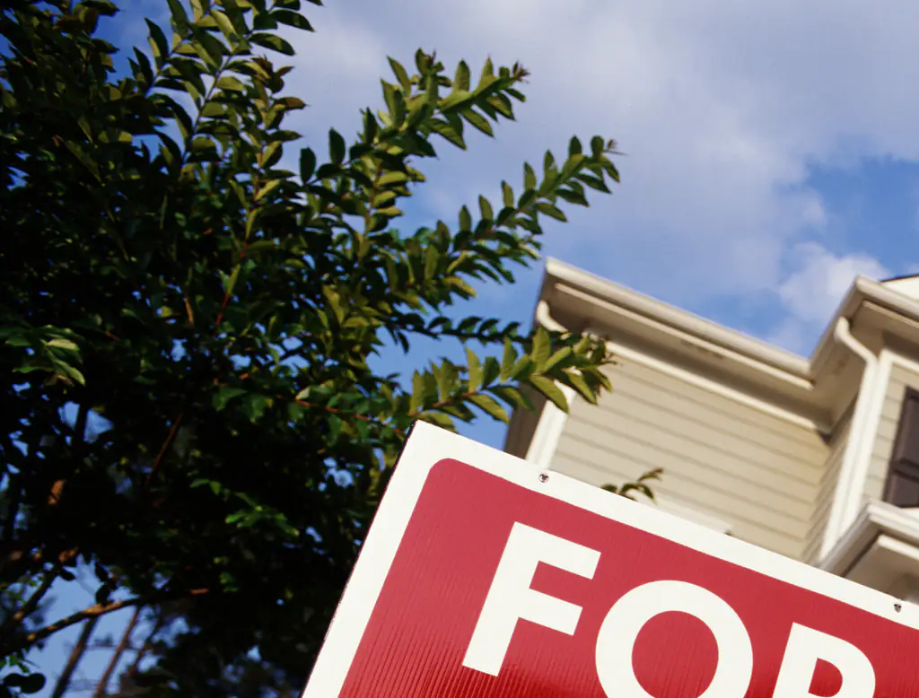 White homeowner 'bans scientist from buying $749,000 condo' allegedly 'because she is Black'