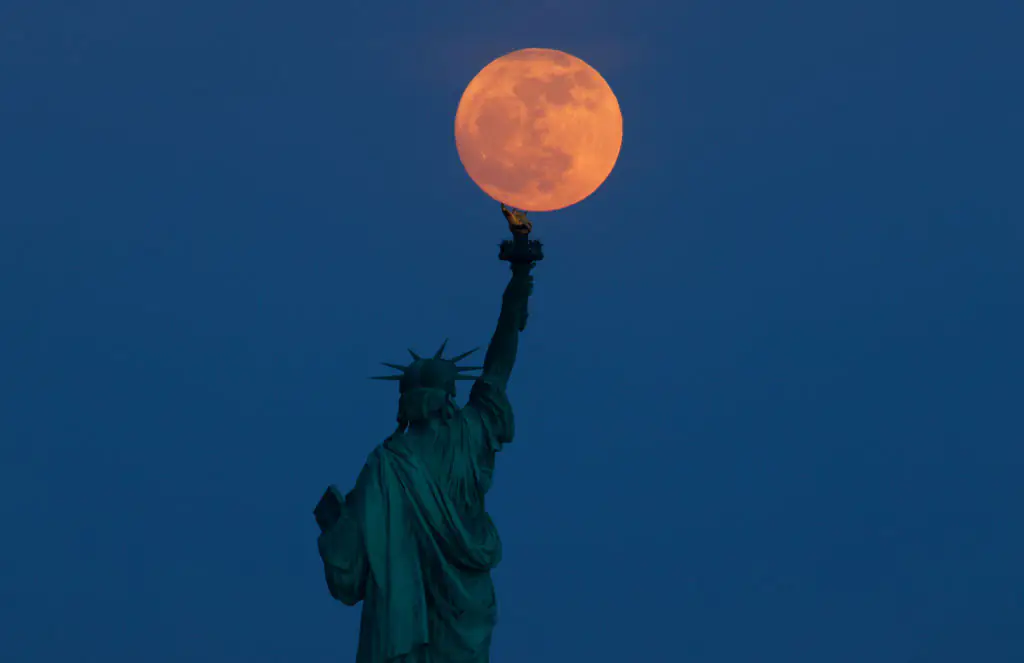 Antares will most likely disappear behind the moon. Credit: Gary Hershorn / Getty