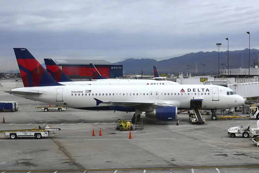 TikToker Kyle Philippi and a fellow flyer exacted revenge on Delta Airlines. Credit: Robert Alexander / Getty
