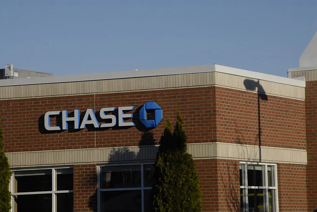 Florida man gets arrested on robbery charges after trying to withdraw 1 cent from the bank