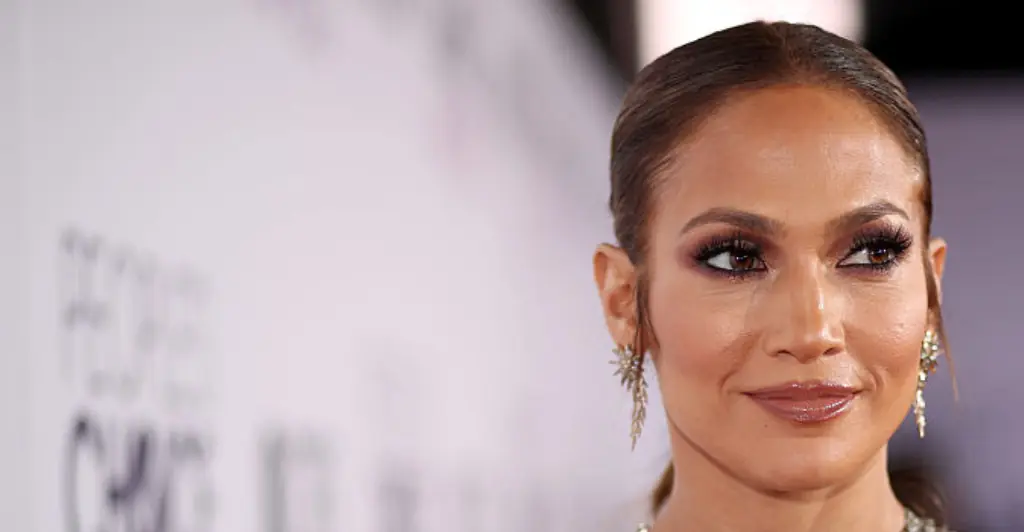 Jennifer Lopez 'likes' post about unhealthy relationships amid rumors she's split from Ben Affleck