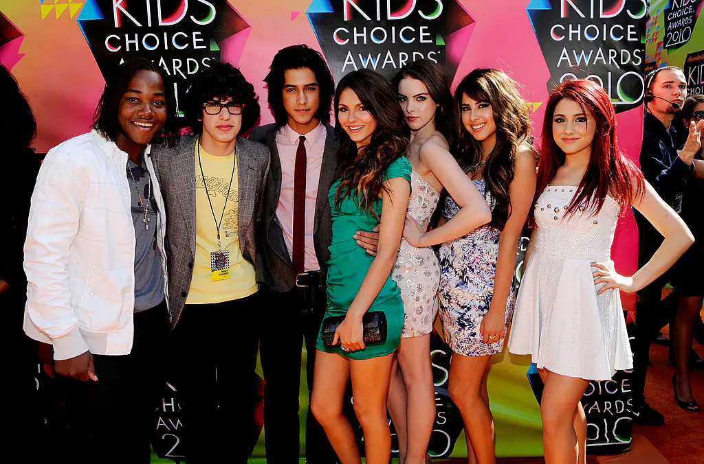 Grande (right) starred as Cat Valentine on the hit show Victorious. Credit: Larry Busacca/KCA2010 / Getty