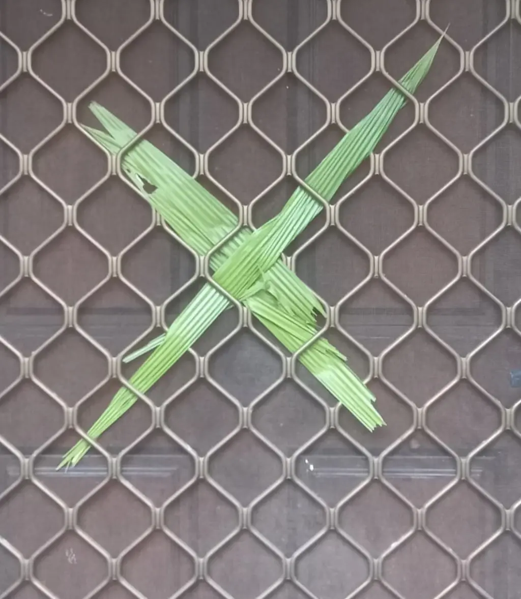 Homeowner urged to take caution after finding bizarre leaf 'X' left outside his home