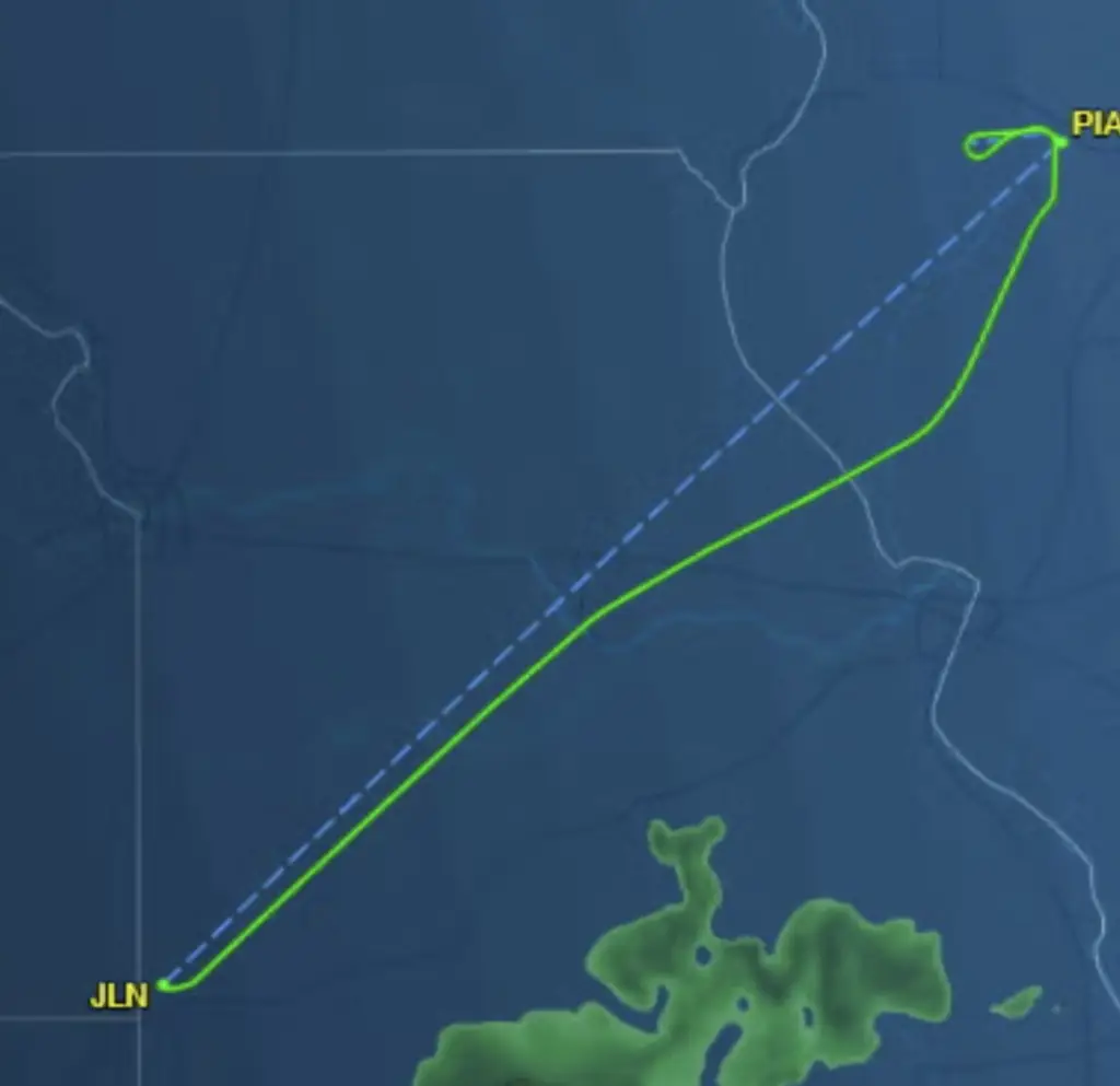 The plane made an emergency landing after 42 minutes. Credit: FlightAware