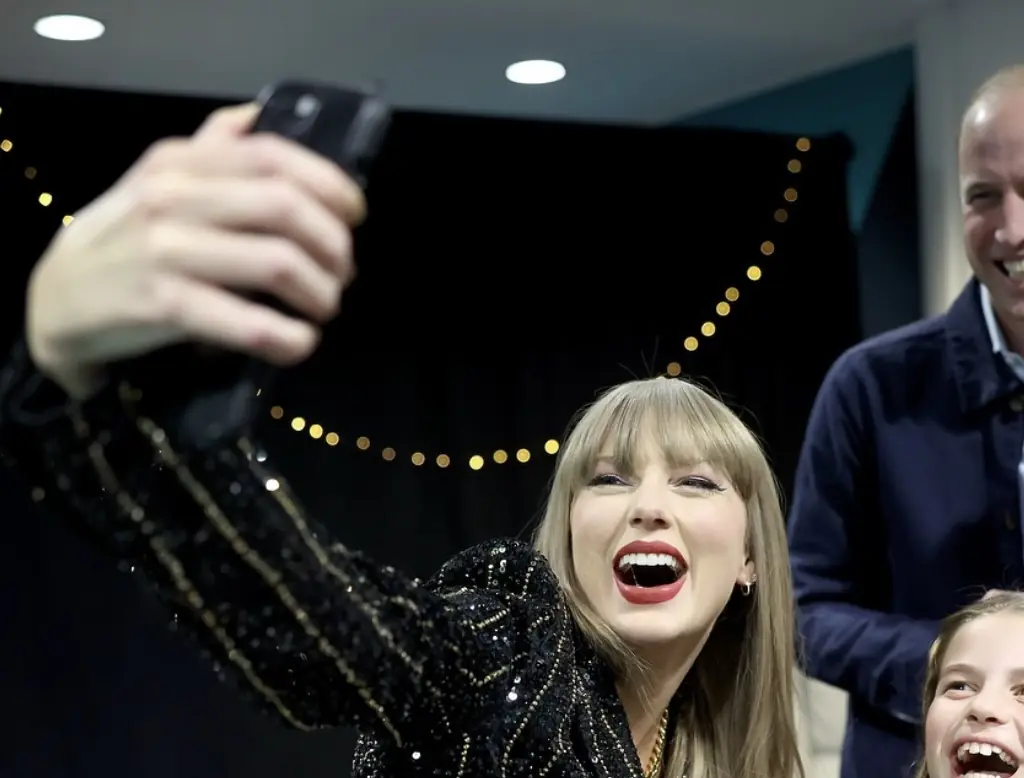 The Royals pose for a selfie with Taylor Swift. Credit: princeandprincessofwales/Instagram