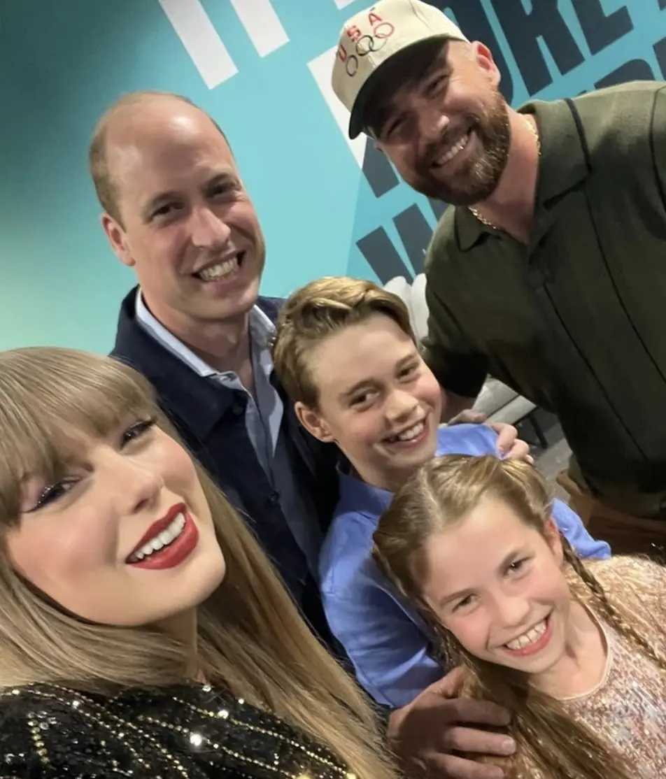Travis Kelce joined in on the fun in the couple's first official photo together. Credit: Instagram/taylorswift