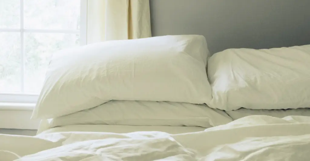 Woman who slept with 300 people in a year shares her mom's response to it