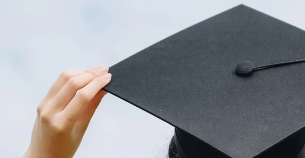Moment dad rushes graduation stage to stop superintendent from shaking his daughter's hand