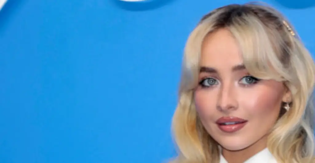 Sabrina Carpenter's fans surprised to learn who her really famous aunt is