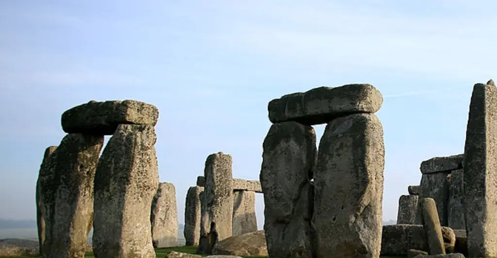 Just Stop Oil protestors vandalize Stonehenge with orange spraypaint