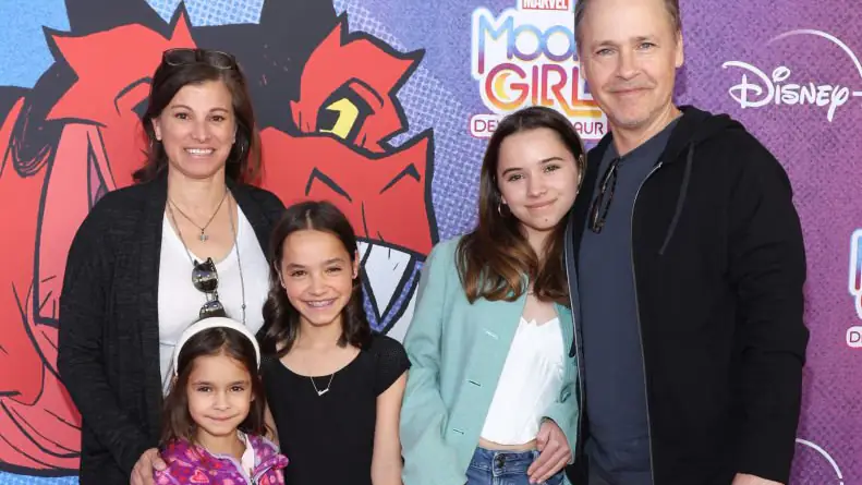 : Chad Lowe (R), Kim Painter, Nixie Lowe, Fiona Lowe and Mabel Lowe 