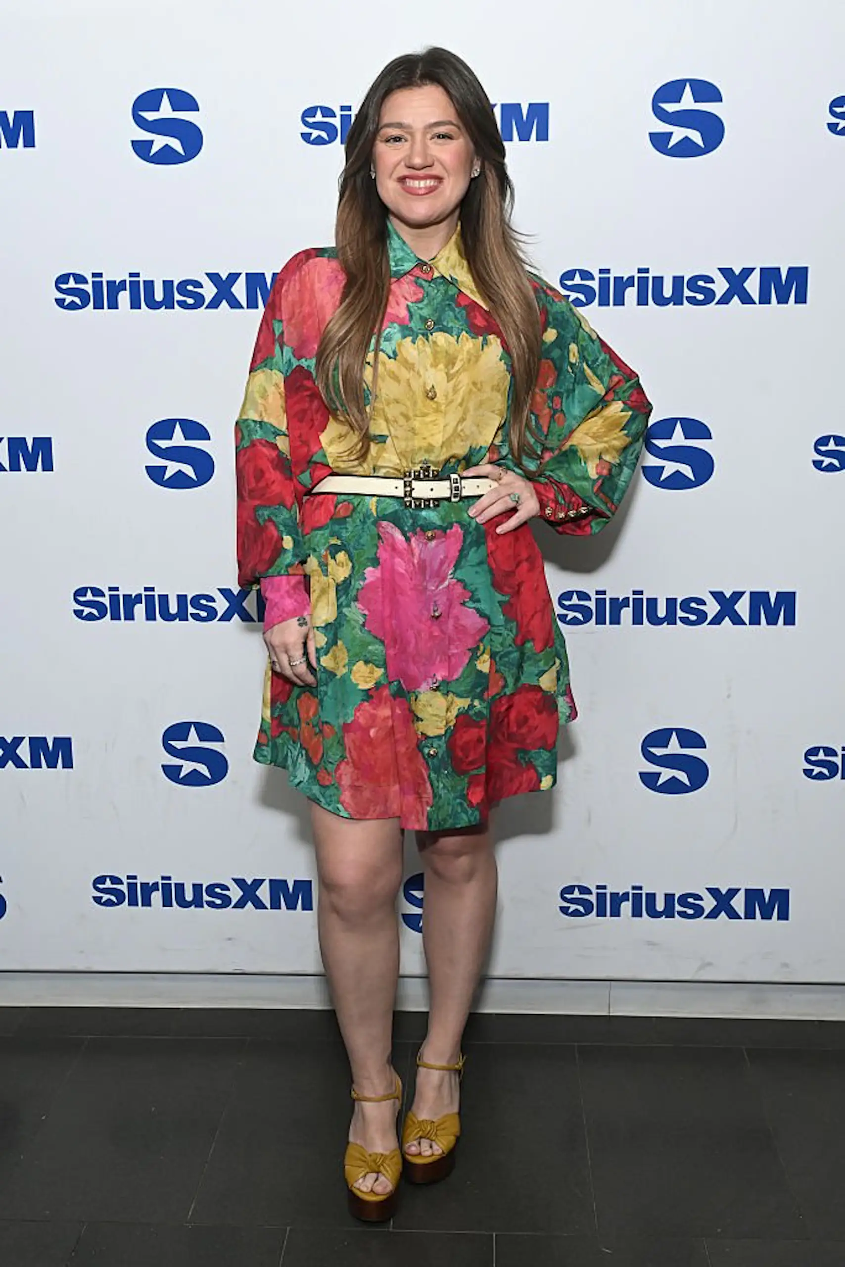 Brooklyn store owner speaks out as toy bird in Kelly Clarkson 'Pretty Woman' store drama gets whopping new 8-figure price tag