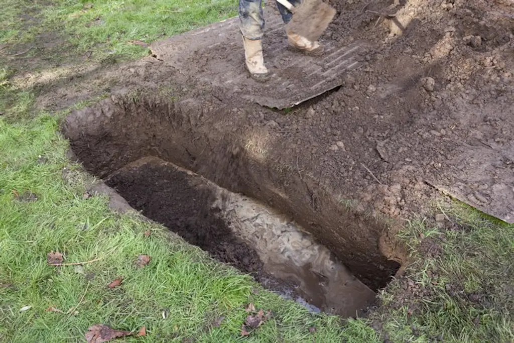 A man died horrifically after plunging into his father’s grave at the cemetery. Credit: Stephen Dorey / Getty