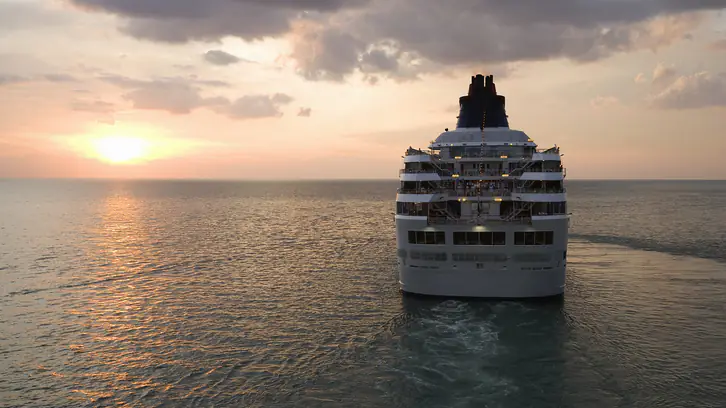 cruise ship