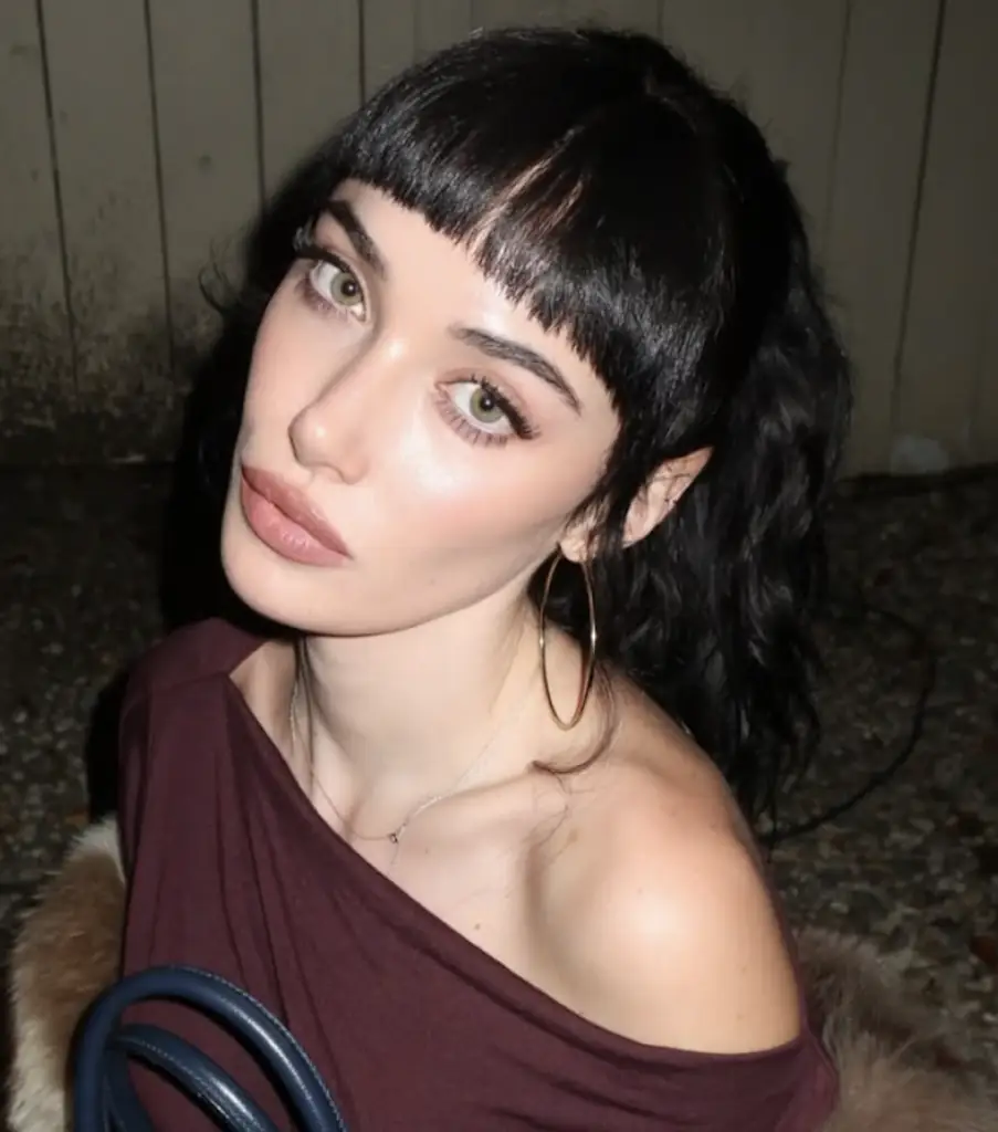 Olivia O'Brien. Credit: Instagram / @oliviaobrien