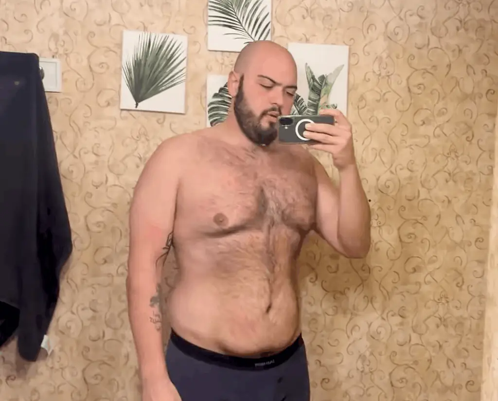 A man decided not to eat for 30 days in order to lose weight. Credit: Chris Shear/YouTube