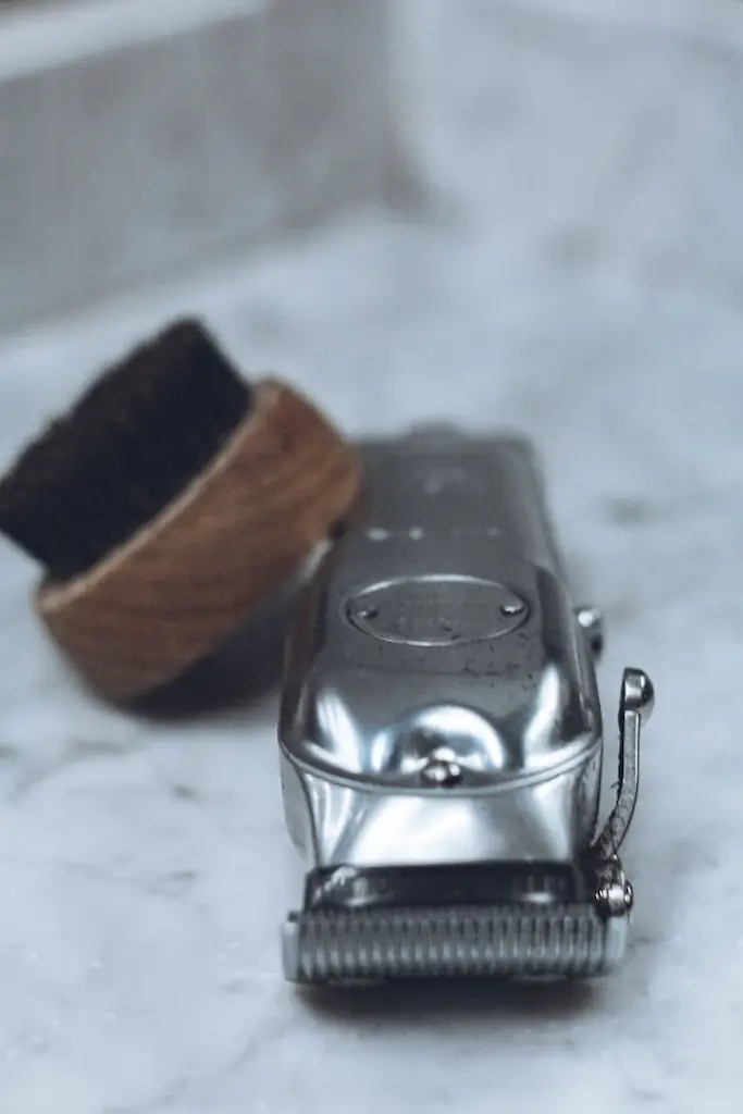 Using an electric trimmer can be far safer. Credit: Pexels/Misho Chachanidze