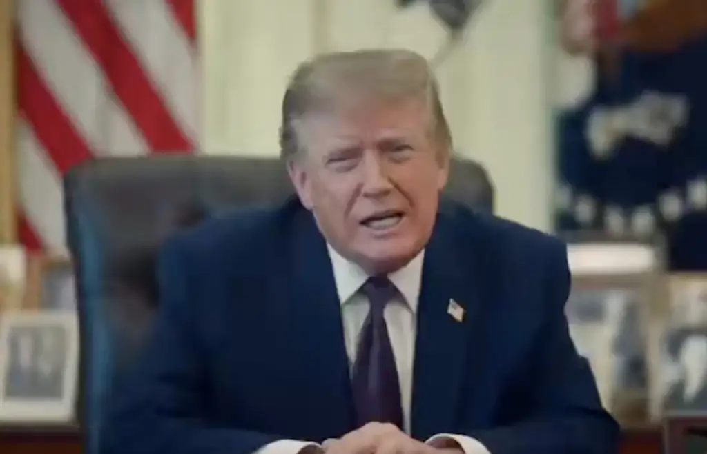 Donald Trump updated on the $5,000 check promise. Credit: Twitter/White House