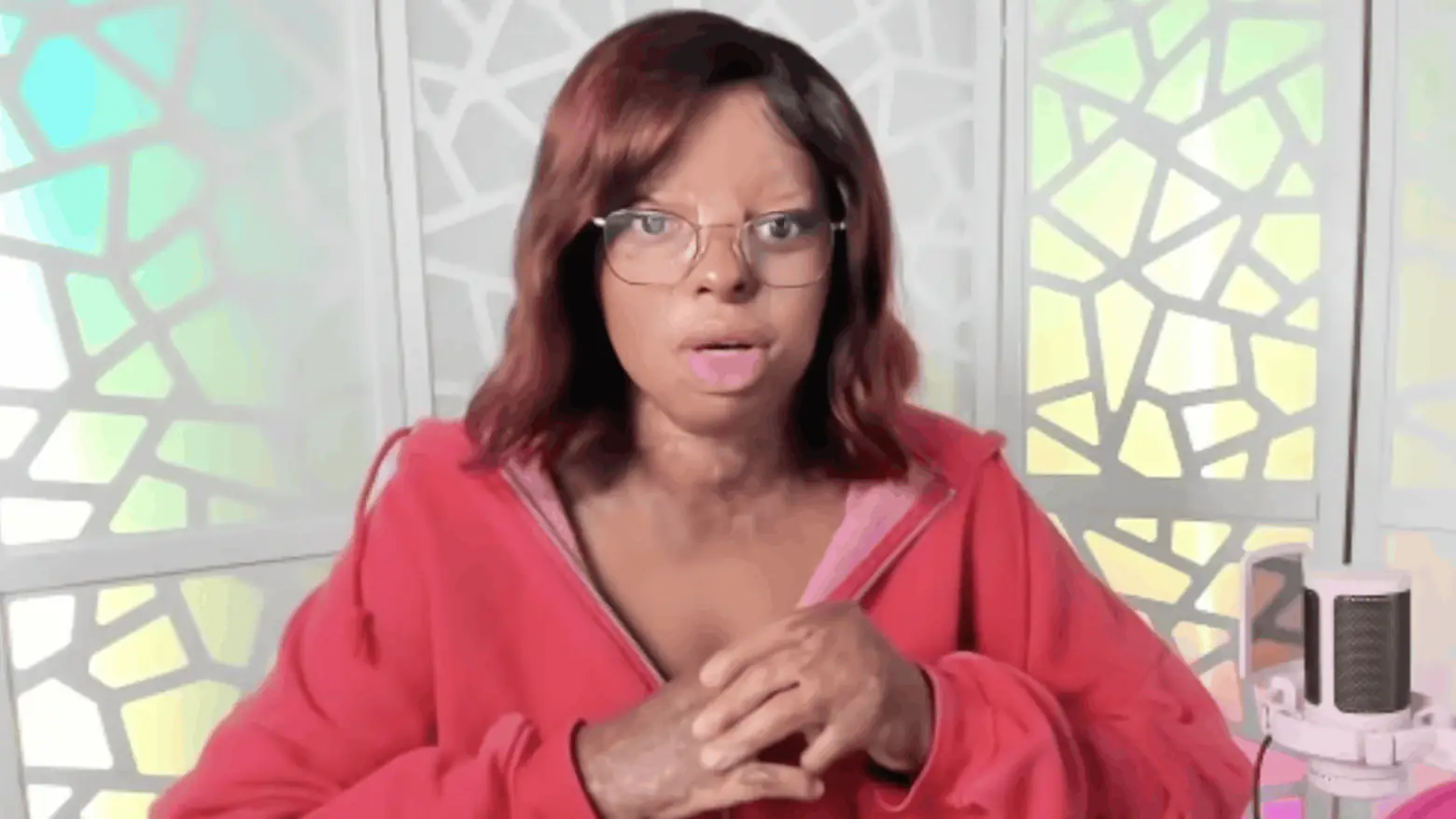 Kechi Okwuchi was one of two survivors on board Sosoliso Airlines Flight 1145. Credit: YouTube/The Sutherland Show