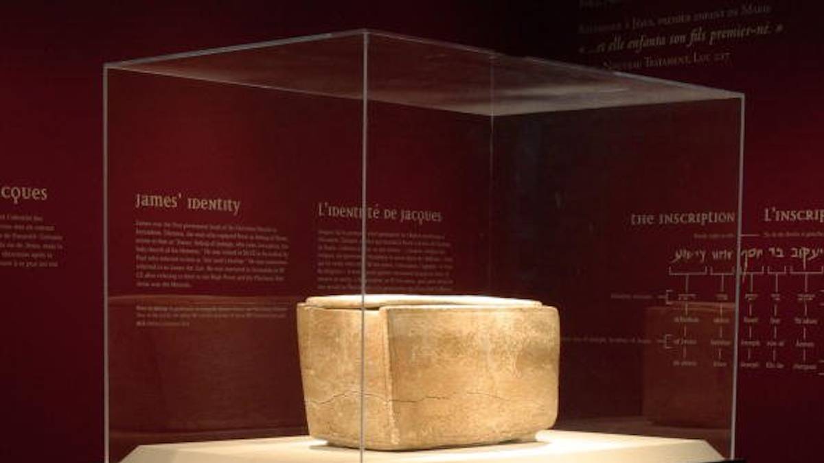 2,000-year-old box of bones with inscription ‘Brother of Jesus’ hailed ...